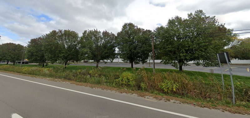 Union Lake Motel - 2021 - Now A Parking Lot (newer photo)